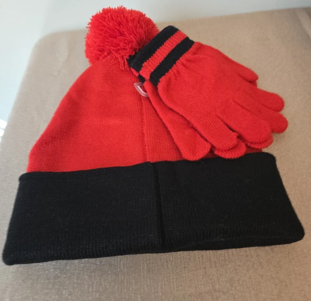 Disney Pixar Cars Lightning McQueen Kids Hat & Gloves Set NWT Team 95 Beanie